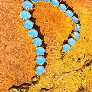 Elegant Blue and Gold Bracelet